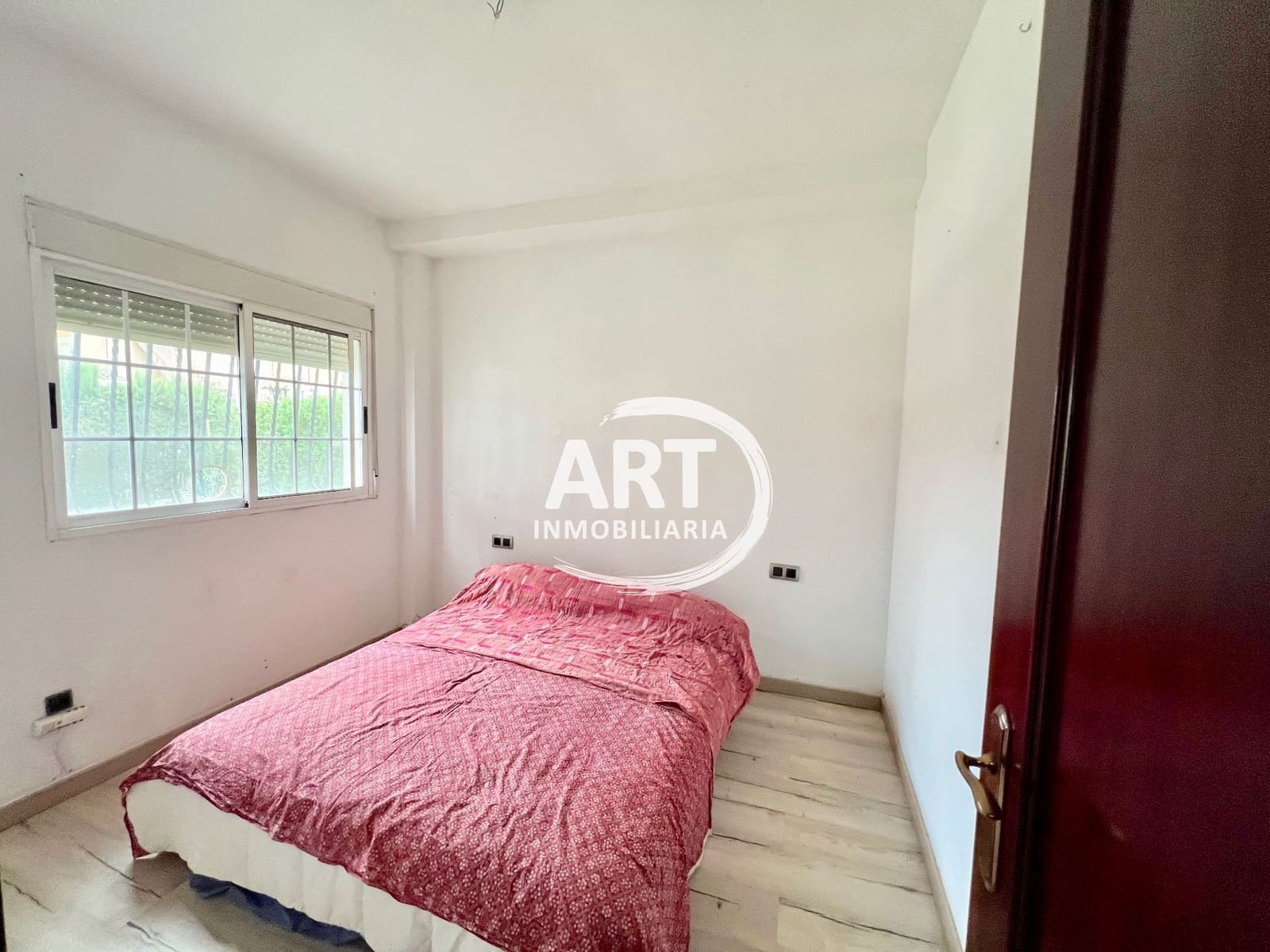 4 Zimmer Villa zu verkaufen in L'Eliana mit Pool Garage - 570.000 € (Ref: 9669928)