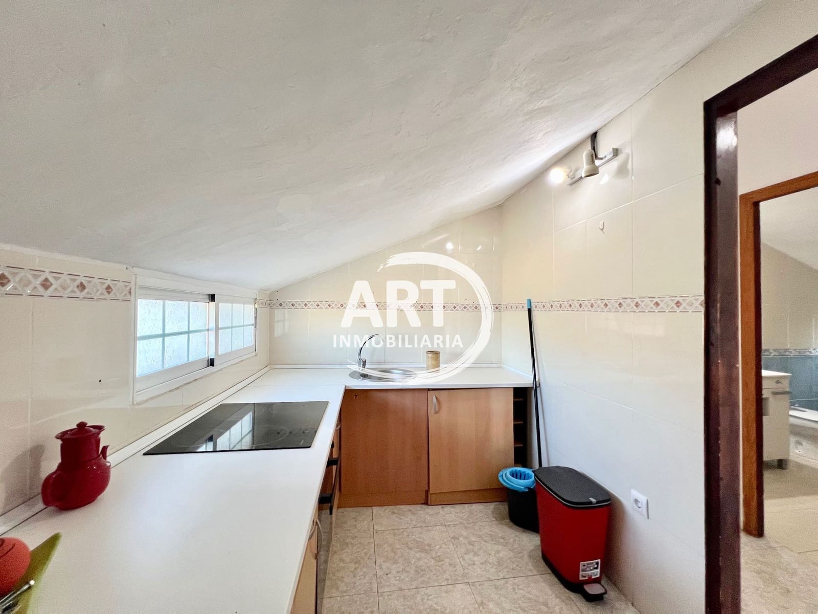 4 Zimmer Villa zu verkaufen in L'Eliana mit Pool Garage - 570.000 € (Ref: 9669928)