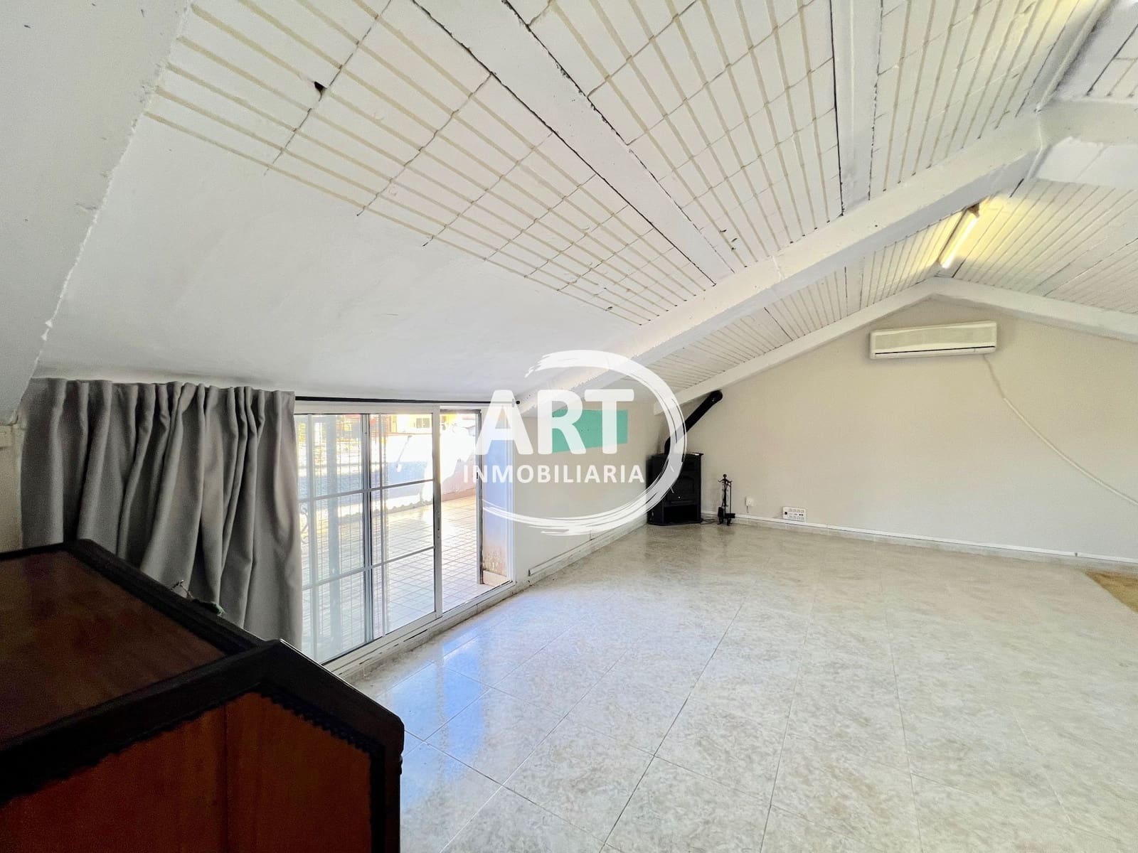 4 Zimmer Villa zu verkaufen in L'Eliana mit Pool Garage - 570.000 € (Ref: 9669928)