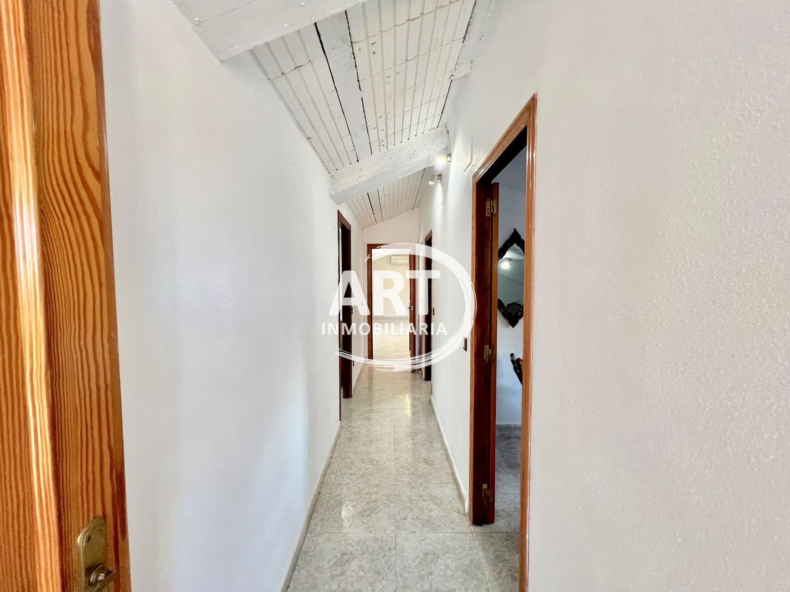 4 Zimmer Villa zu verkaufen in L'Eliana mit Pool Garage - 570.000 € (Ref: 9669928)