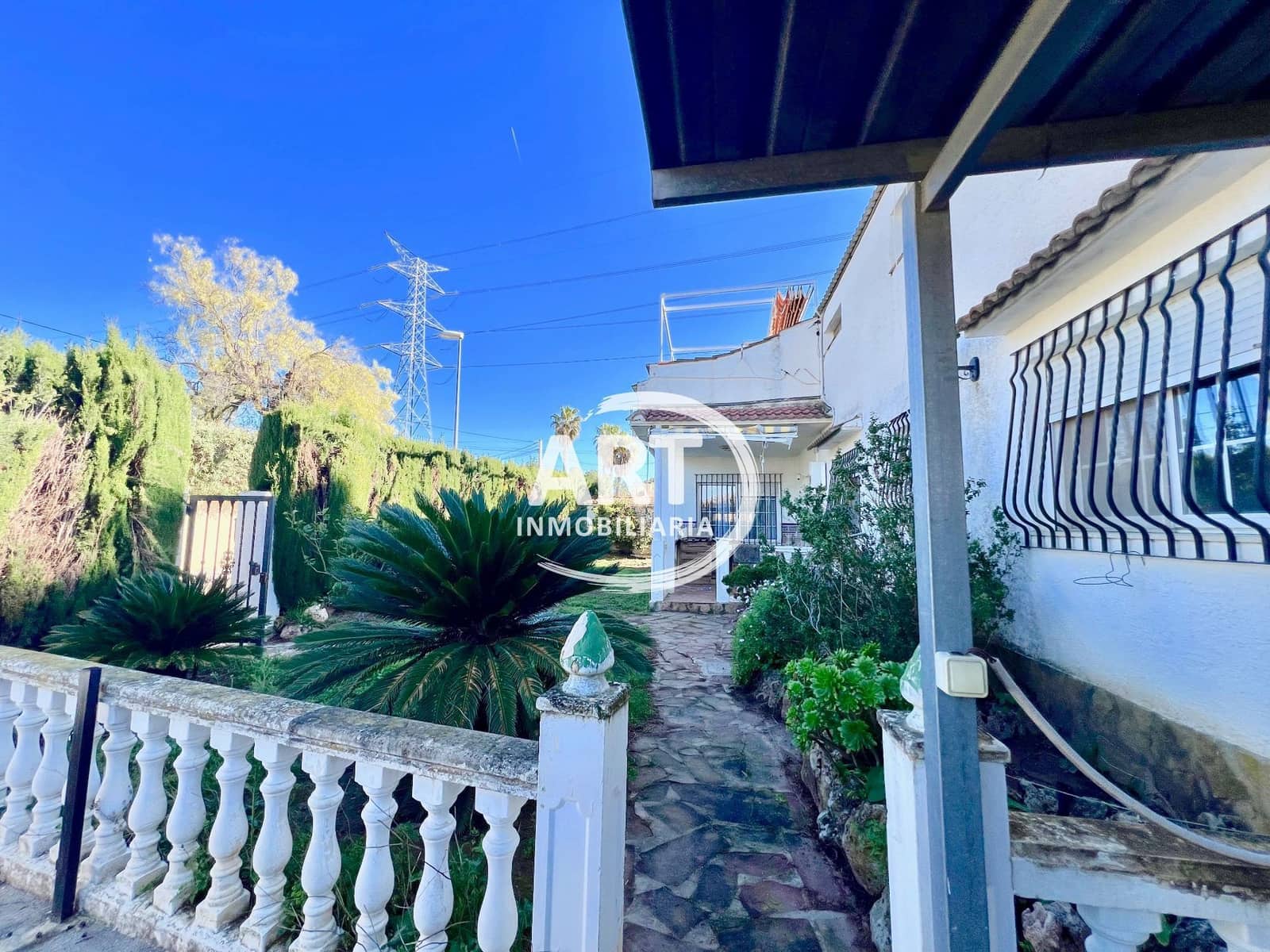 4 Zimmer Villa zu verkaufen in L'Eliana mit Pool Garage - 570.000 € (Ref: 9669928)