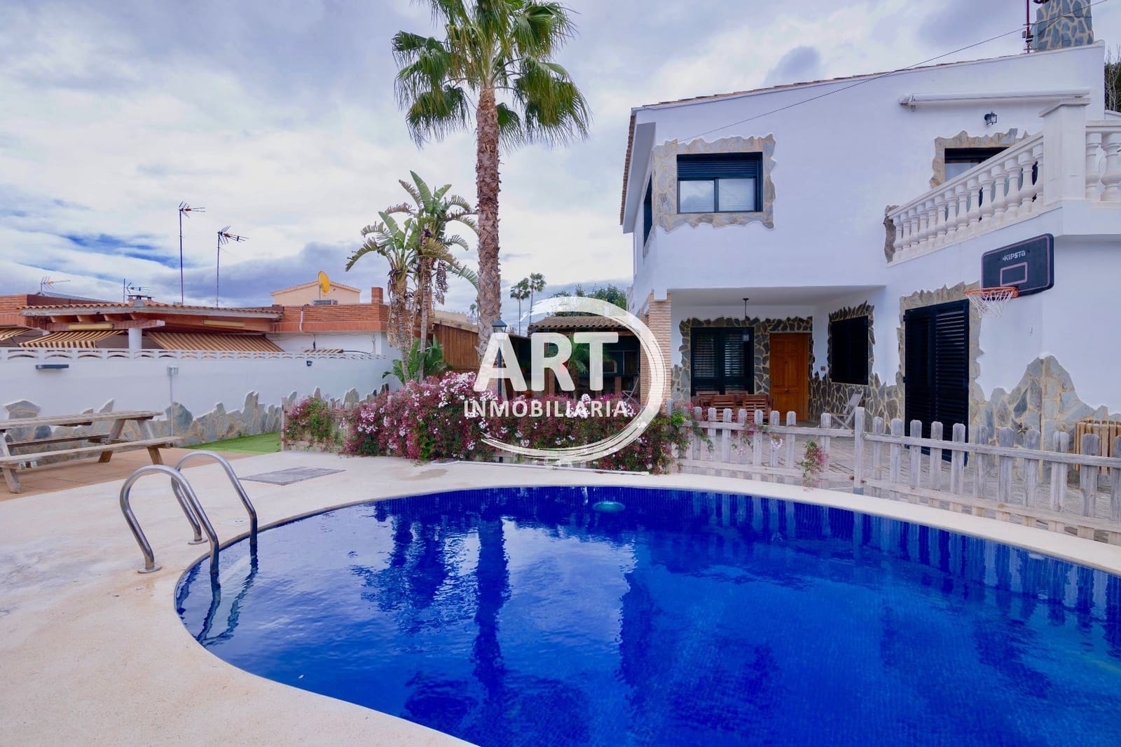 4 sovrum Villa till salu i L'Eliana med pool - 585 000 € (Ref: 9669929)