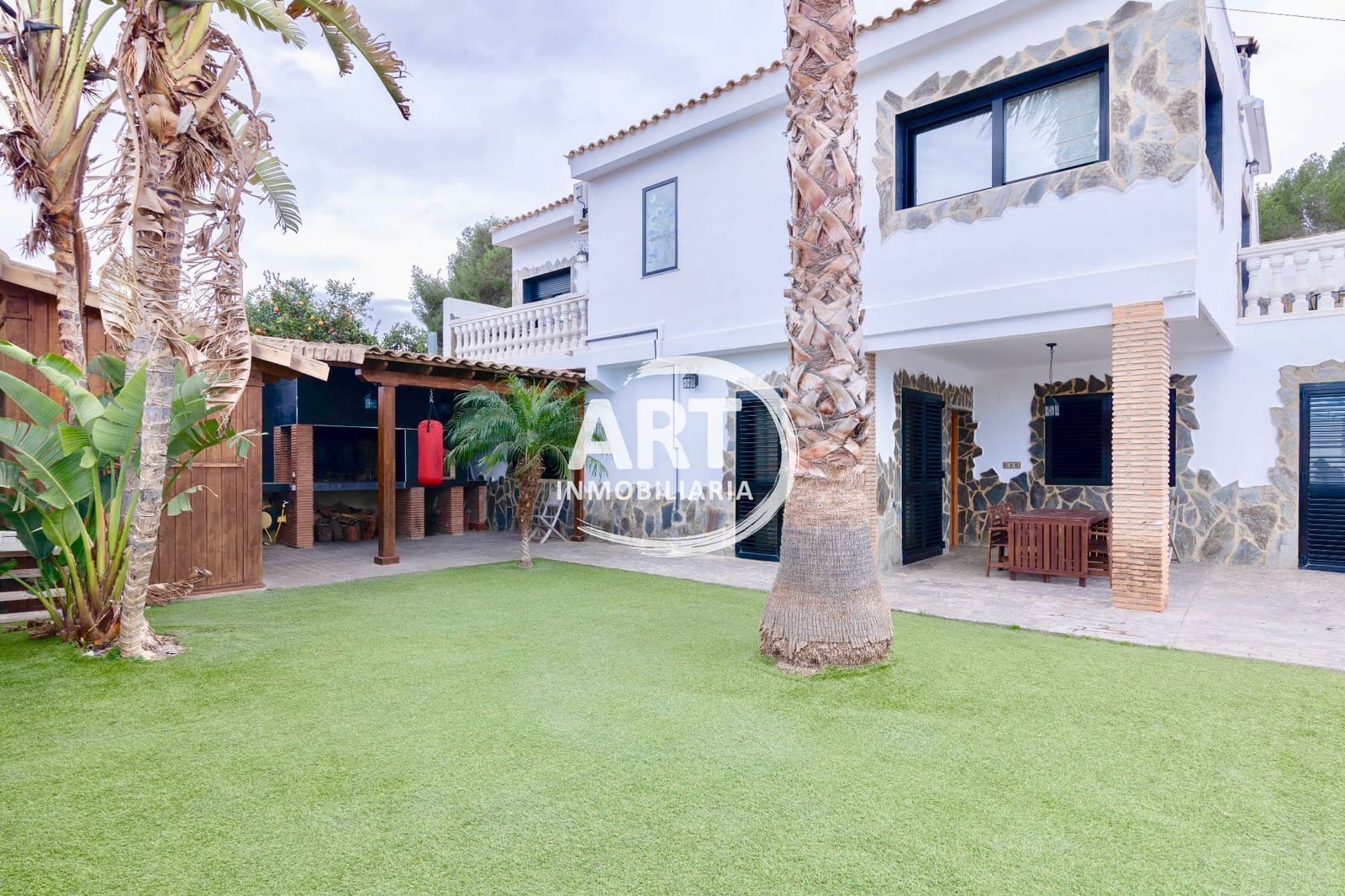 4 sovrum Villa till salu i L'Eliana med pool - 585 000 € (Ref: 9669929)