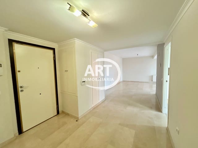 3 bedroom Flat for sale in Sant Pau, Valencia city with pool garage - € 679,000 (Ref: 9673802)