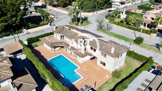 5 soverom Villa til salgs i Serra med svømmebasseng garasje - € 790 000 (Ref: 9679462)