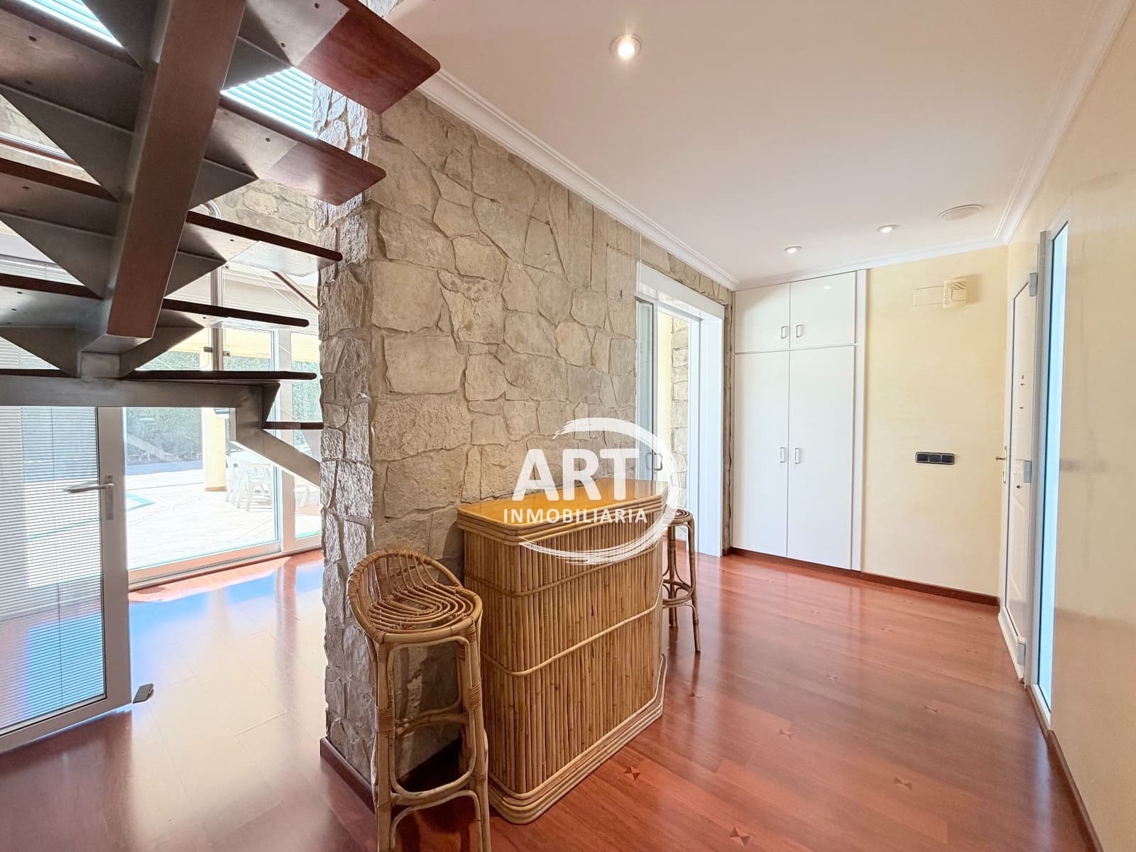 5 soverom Villa til salgs i Serra med svømmebasseng garasje - € 790 000 (Ref: 9679462)