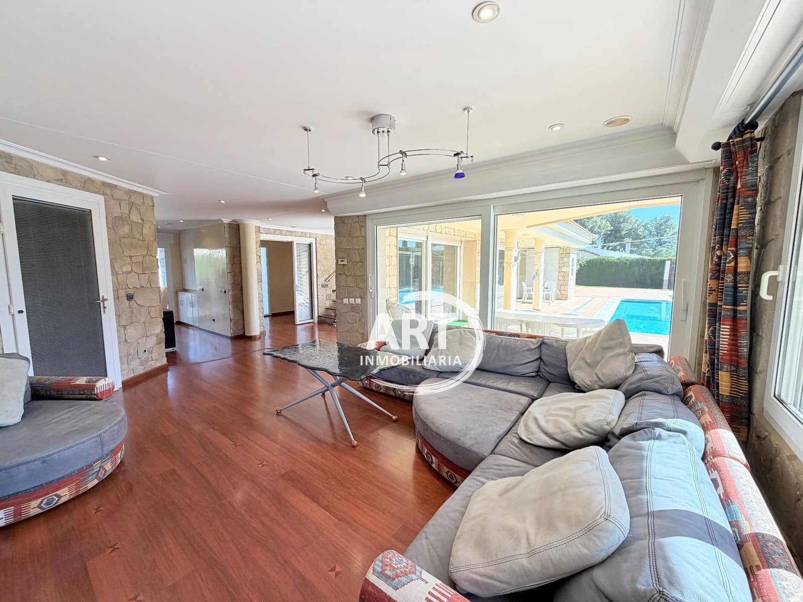 5 soverom Villa til salgs i Serra med svømmebasseng garasje - € 790 000 (Ref: 9679462)