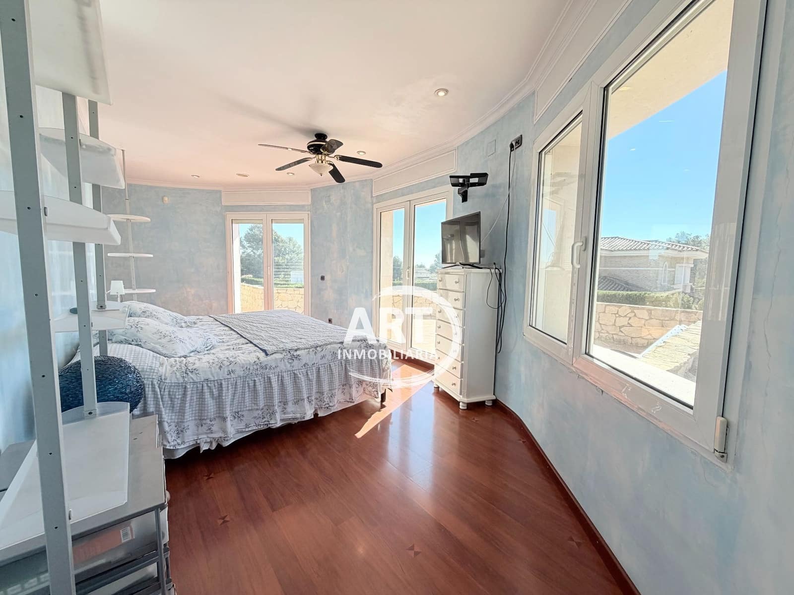 5 soverom Villa til salgs i Serra med svømmebasseng garasje - € 790 000 (Ref: 9679462)