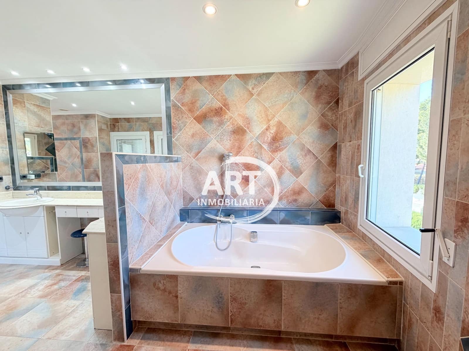 5 soverom Villa til salgs i Serra med svømmebasseng garasje - € 790 000 (Ref: 9679462)