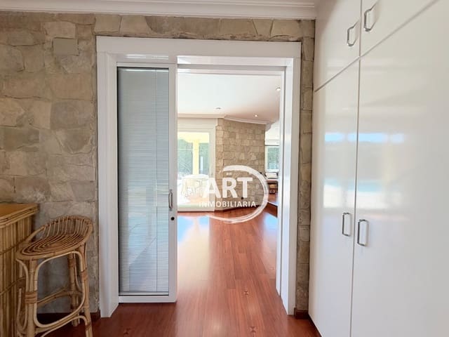 5 soverom Villa til salgs i Serra med svømmebasseng garasje - € 790 000 (Ref: 9679462)