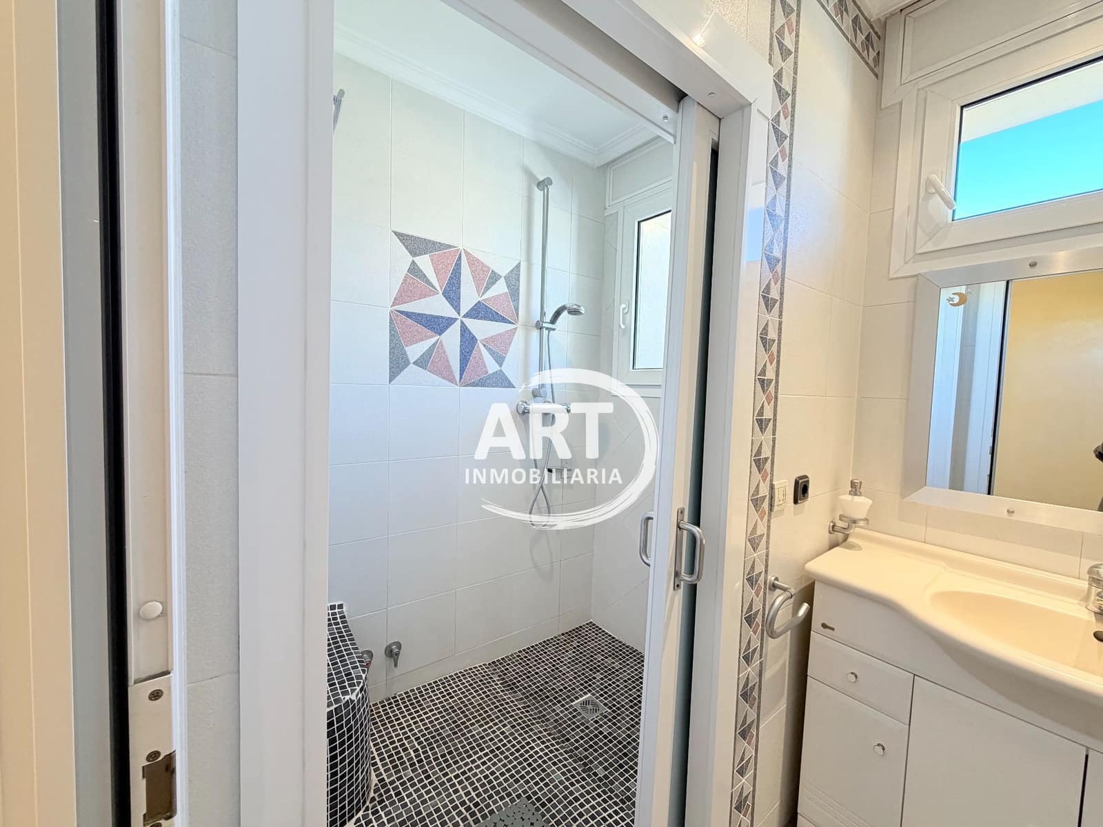 5 soverom Villa til salgs i Serra med svømmebasseng garasje - € 790 000 (Ref: 9679462)