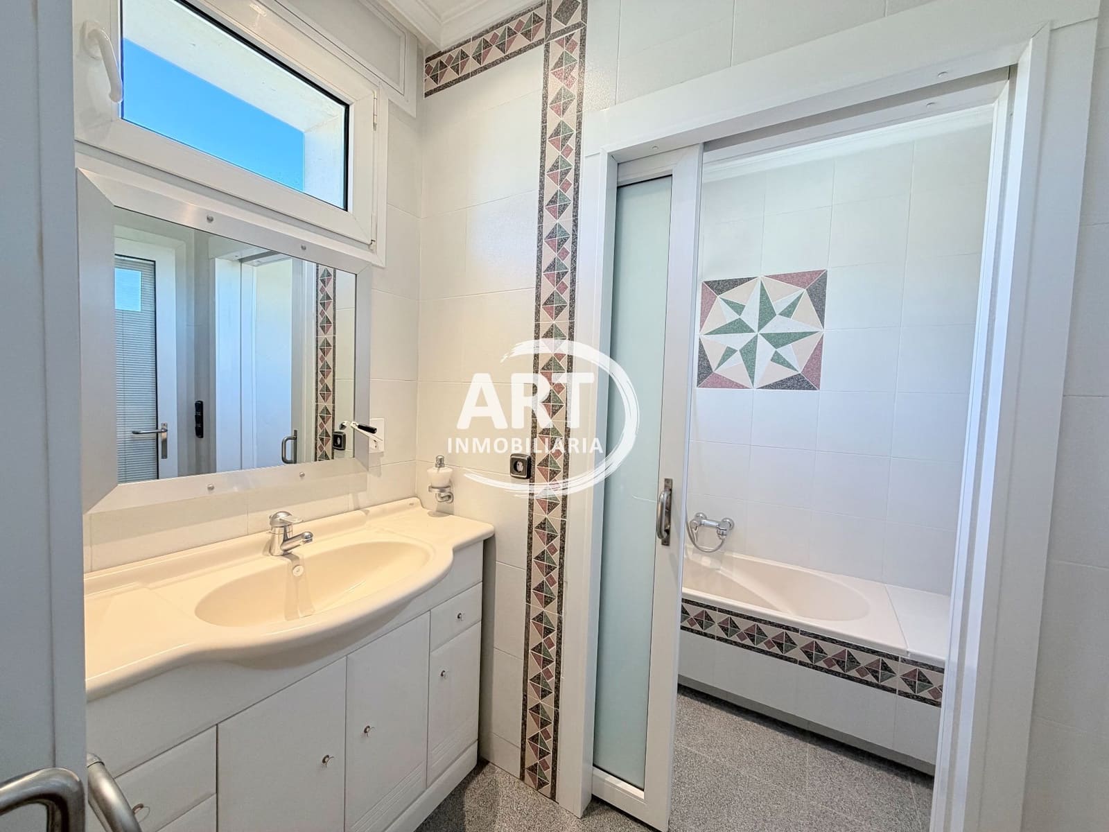 5 soverom Villa til salgs i Serra med svømmebasseng garasje - € 790 000 (Ref: 9679462)