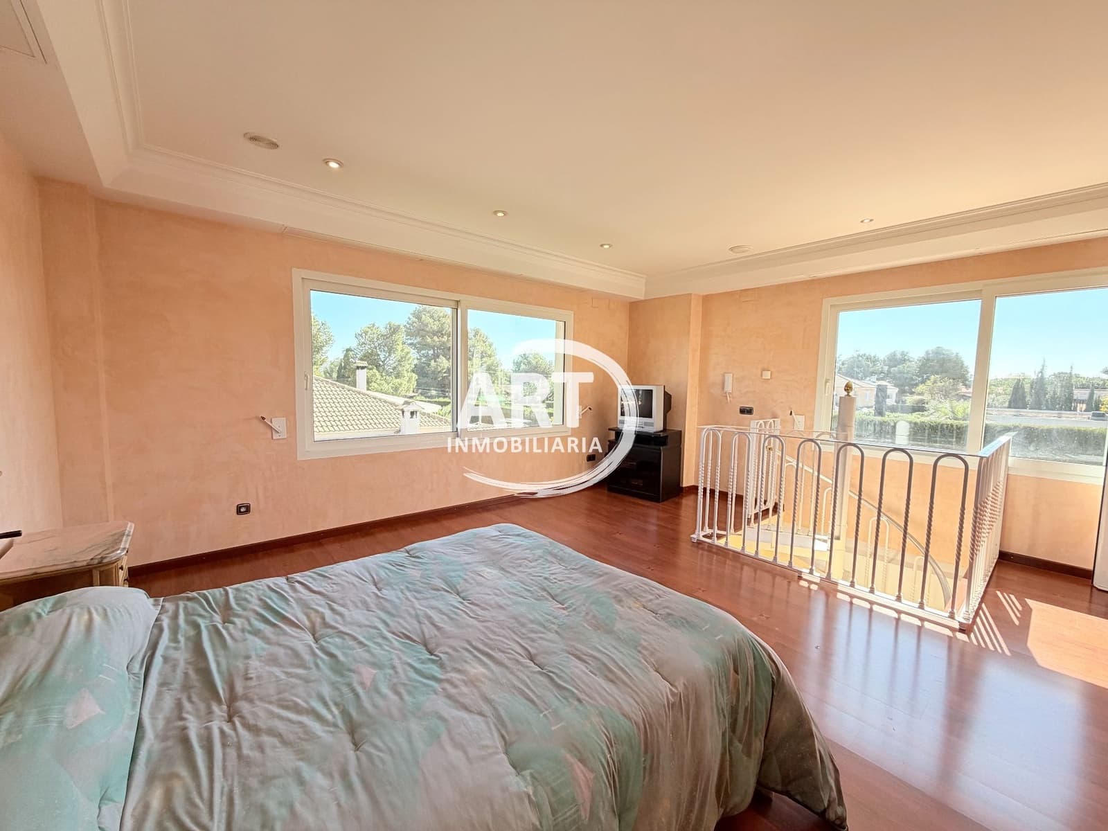 5 soverom Villa til salgs i Serra med svømmebasseng garasje - € 790 000 (Ref: 9679462)