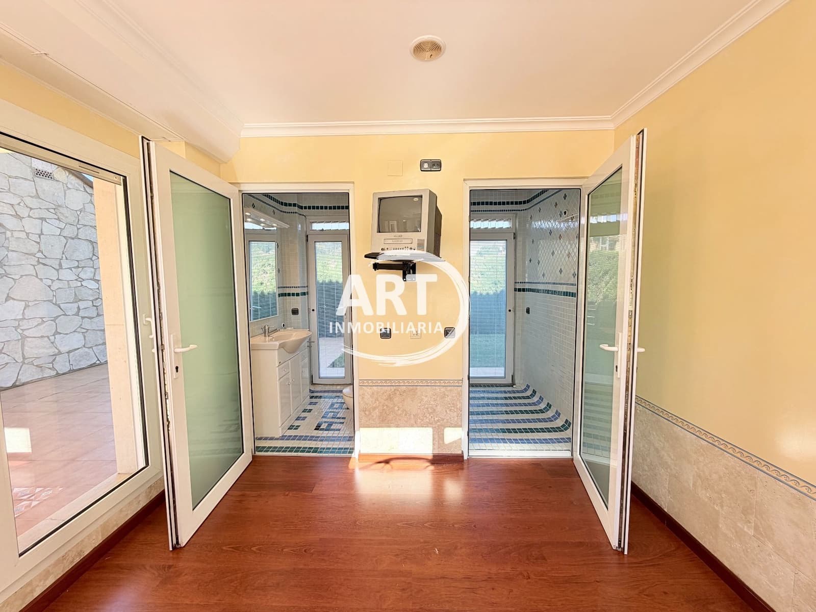 5 soverom Villa til salgs i Serra med svømmebasseng garasje - € 790 000 (Ref: 9679462)