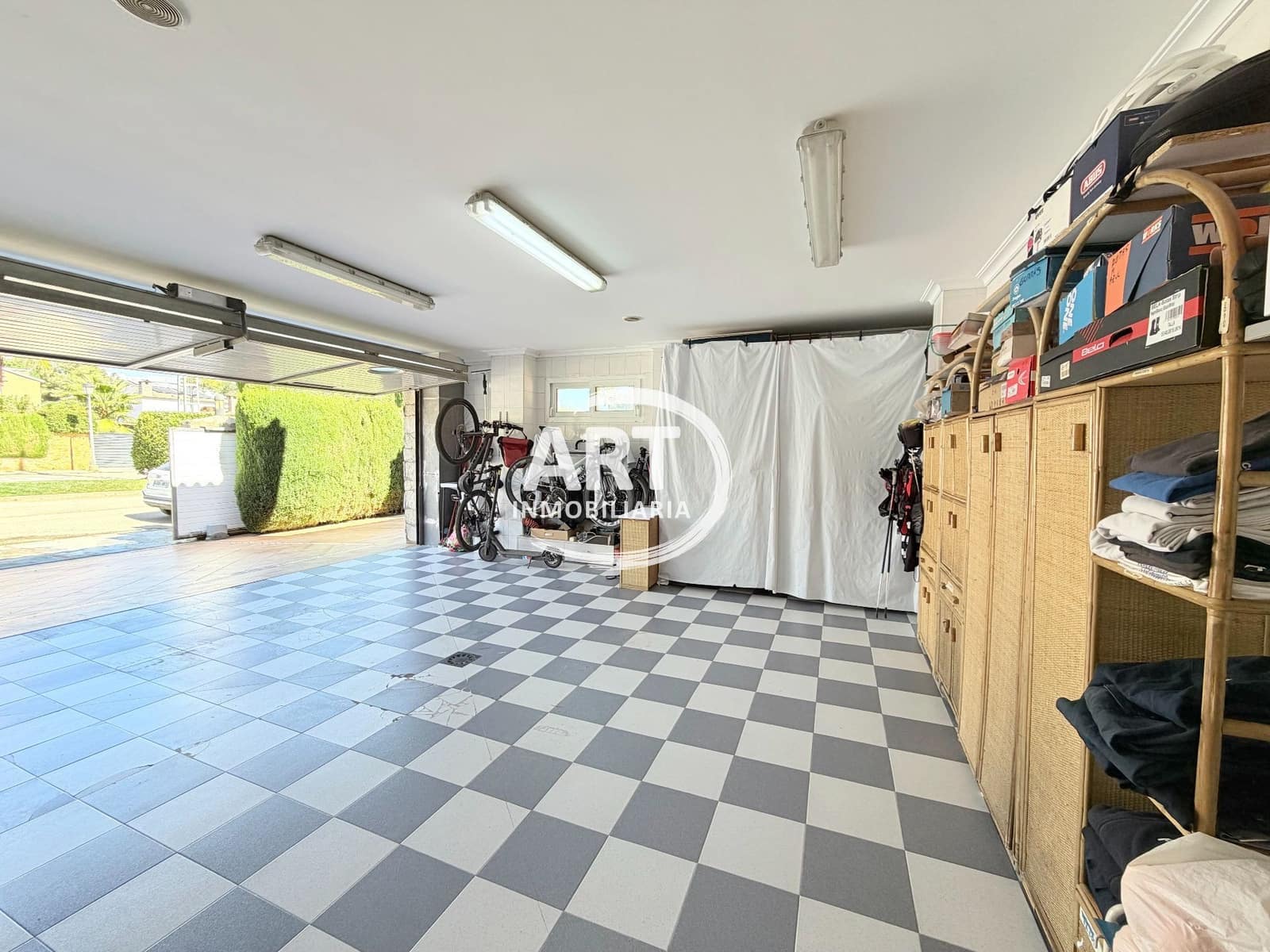 5 soverom Villa til salgs i Serra med svømmebasseng garasje - € 790 000 (Ref: 9679462)