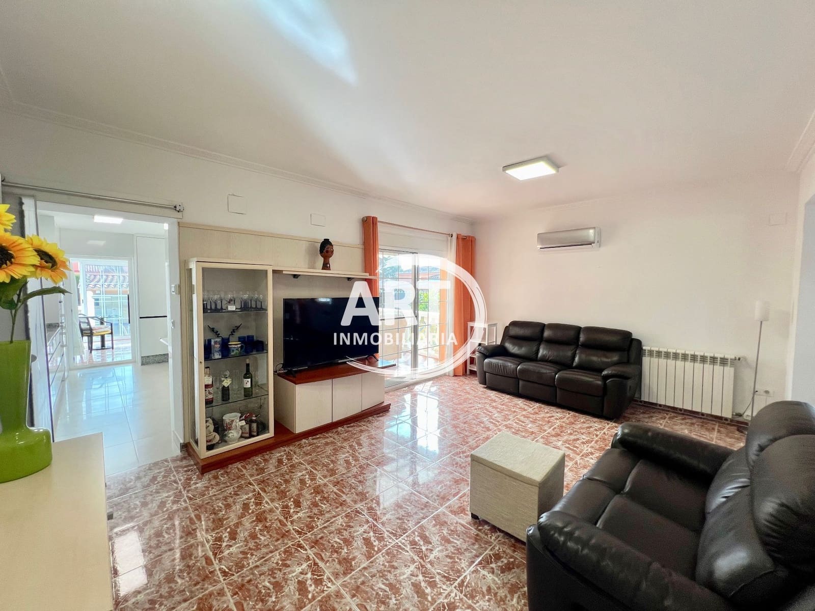 3 sypialnia Willa na sprzedaż w Serra z basenem garażem - 550 000 € (Ref: 9679463)