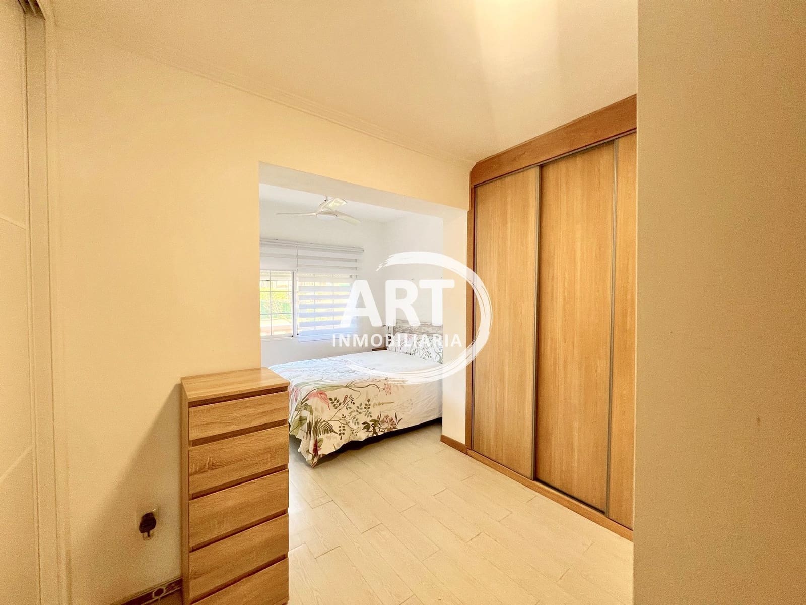 3 sypialnia Willa na sprzedaż w Serra z basenem garażem - 550 000 € (Ref: 9679463)