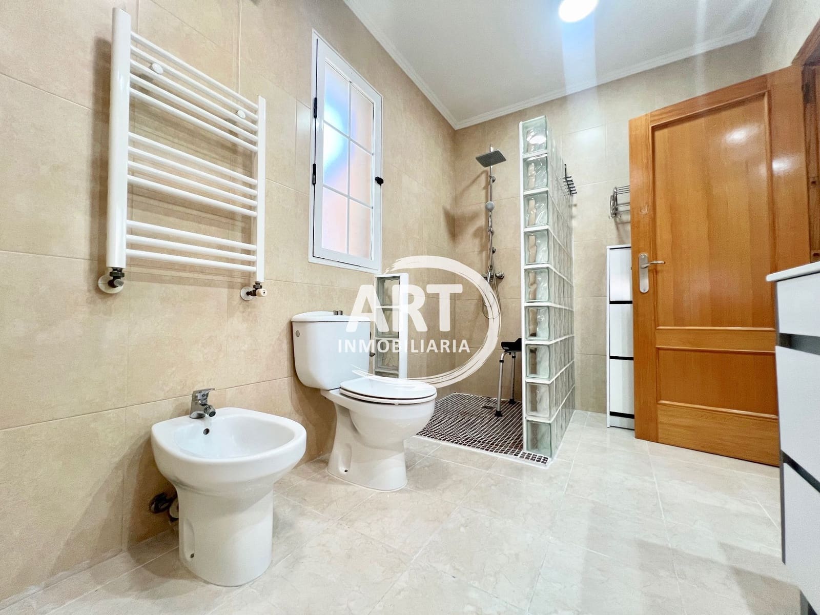 3 sypialnia Willa na sprzedaż w Serra z basenem garażem - 550 000 € (Ref: 9679463)