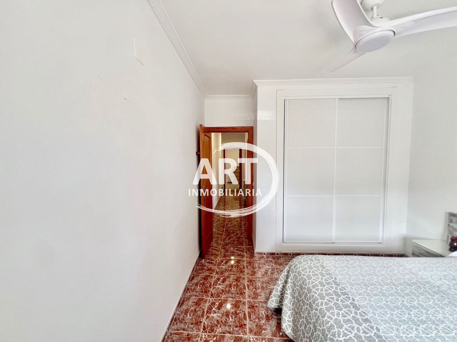 3 sypialnia Willa na sprzedaż w Serra z basenem garażem - 550 000 € (Ref: 9679463)