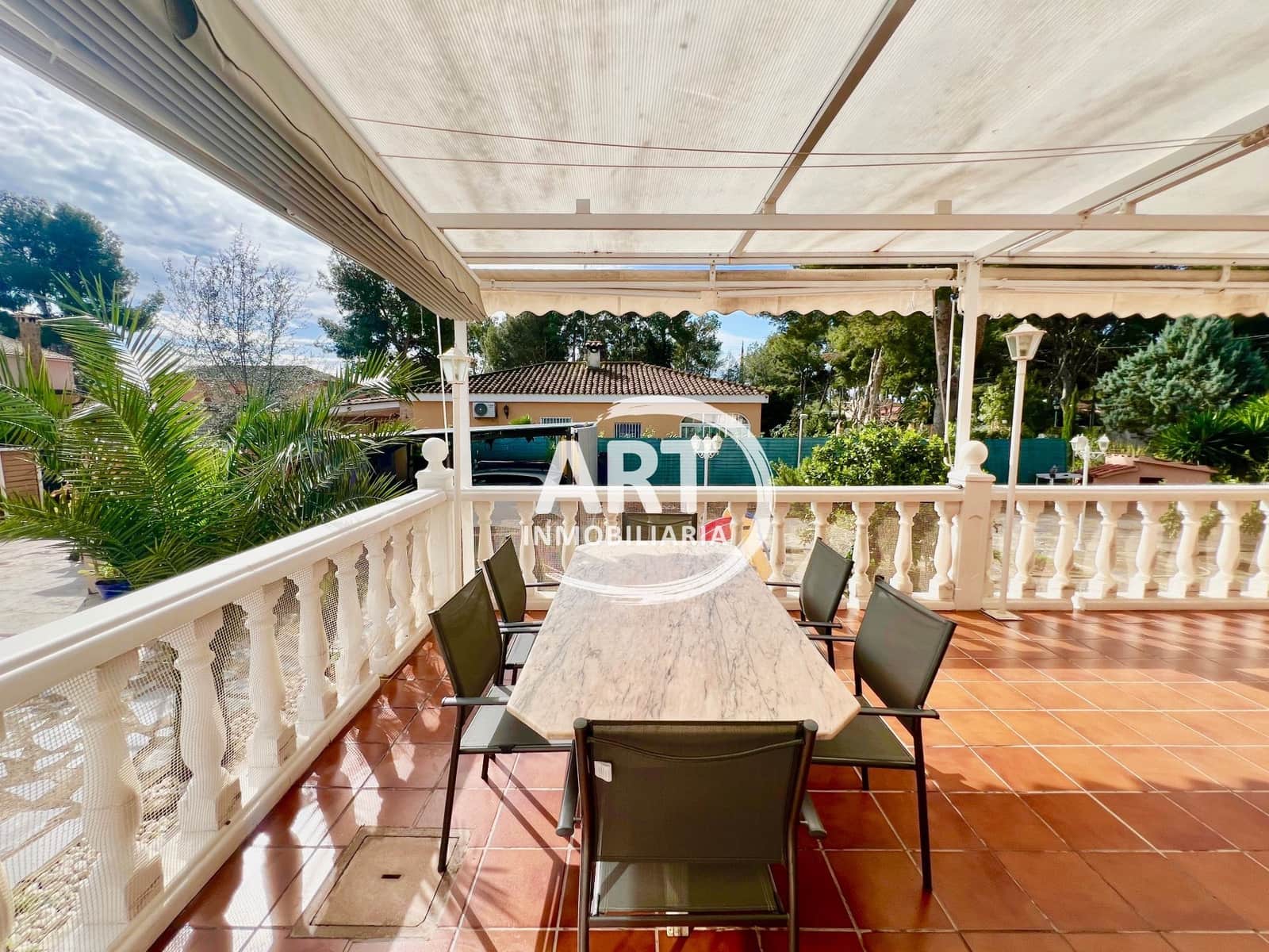 3 sypialnia Willa na sprzedaż w Serra z basenem garażem - 550 000 € (Ref: 9679463)