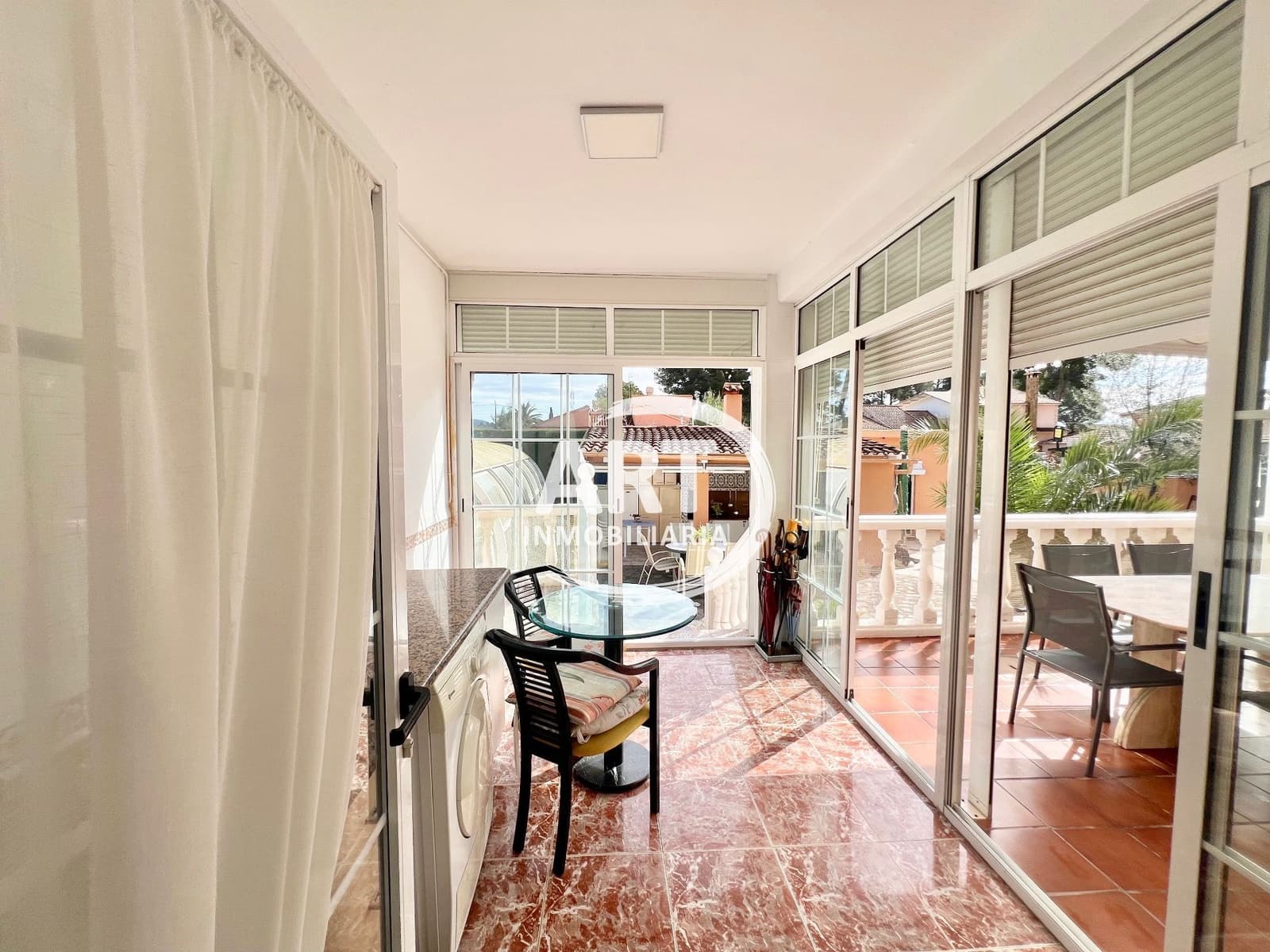 3 sypialnia Willa na sprzedaż w Serra z basenem garażem - 550 000 € (Ref: 9679463)