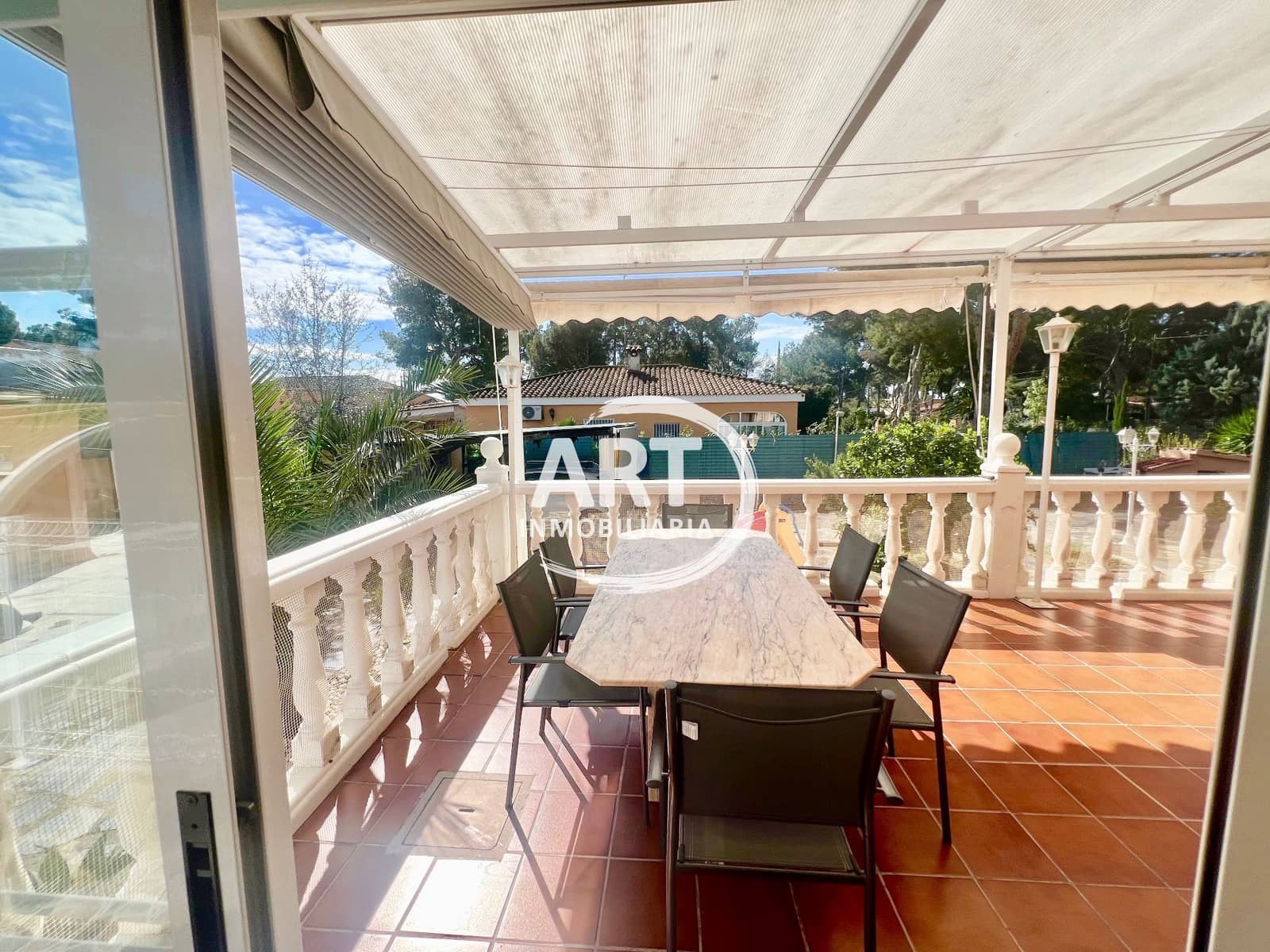 3 sypialnia Willa na sprzedaż w Serra z basenem garażem - 550 000 € (Ref: 9679463)