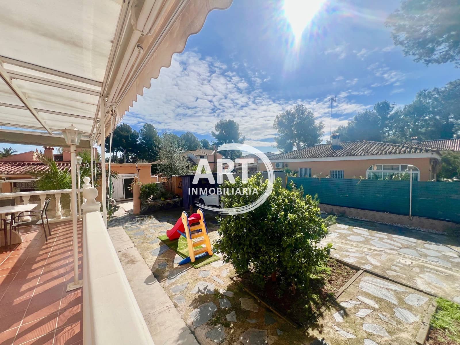 3 sypialnia Willa na sprzedaż w Serra z basenem garażem - 550 000 € (Ref: 9679463)