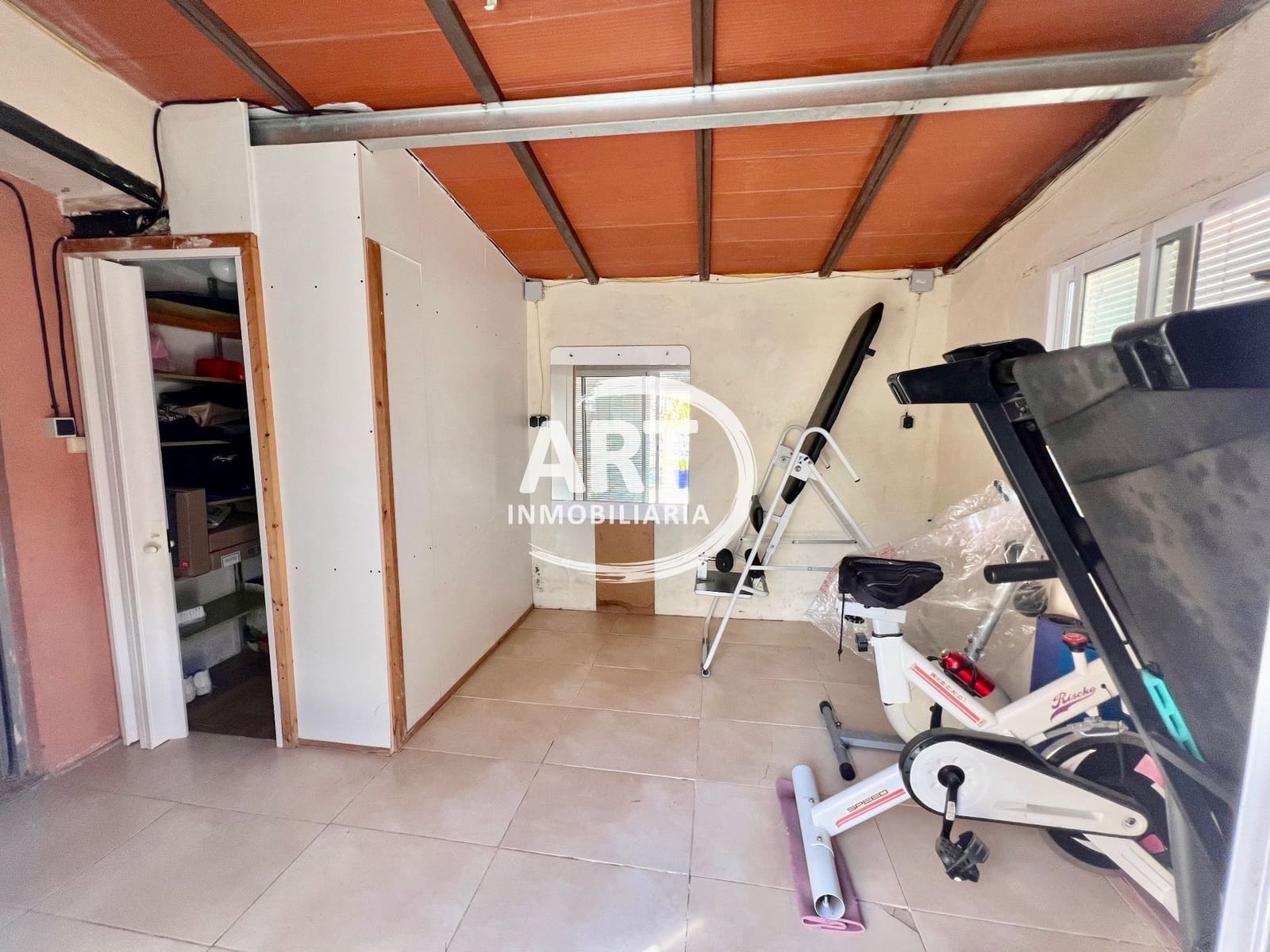 3 sypialnia Willa na sprzedaż w Serra z basenem garażem - 550 000 € (Ref: 9679463)