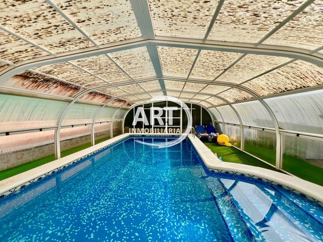 3 sypialnia Willa na sprzedaż w Serra z basenem garażem - 550 000 € (Ref: 9679463)