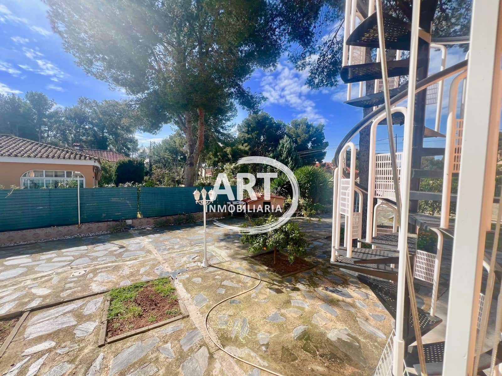 3 sypialnia Willa na sprzedaż w Serra z basenem garażem - 550 000 € (Ref: 9679463)