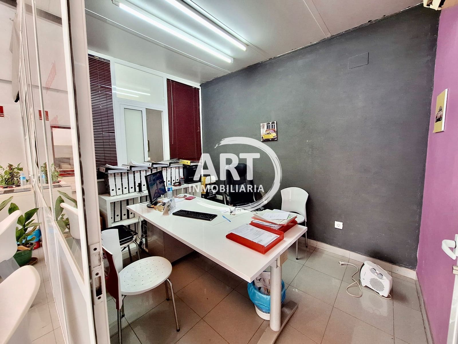 Erhverv til salg i Betera - € 1.750.000 (Ref: 9694696)