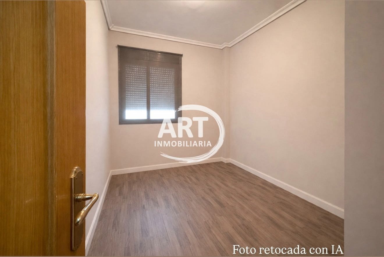 4 bedroom Villa for sale in Chiva with garage - € 595,000 (Ref: 9700429)