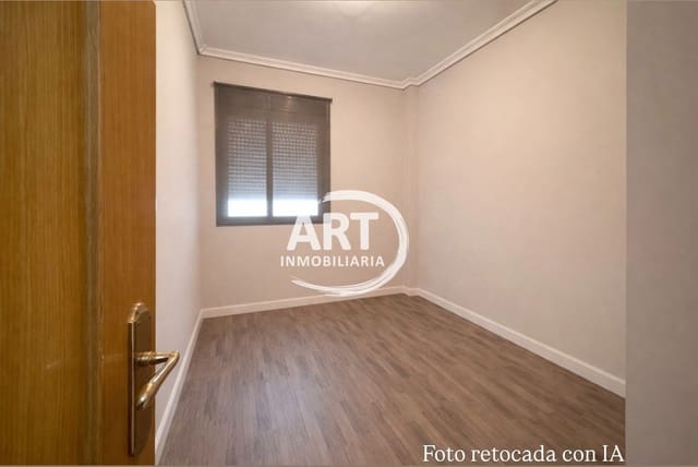 4 Zimmer Villa zu verkaufen in Chiva mit Garage - 595.000 € (Ref: 9700429)