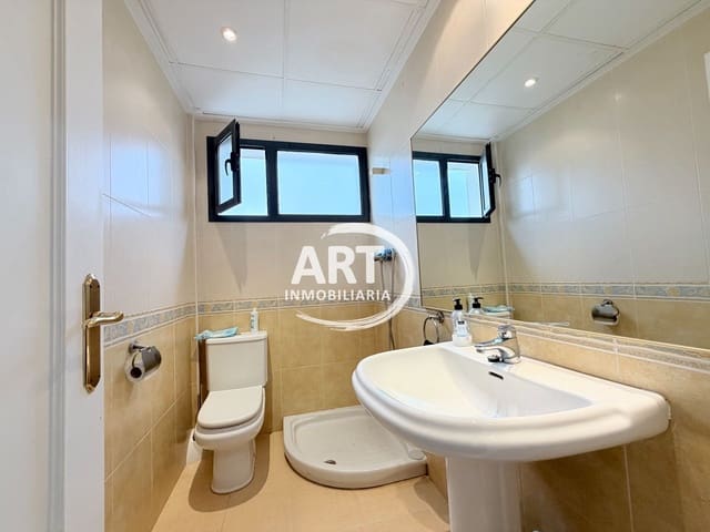 4 Zimmer Villa zu verkaufen in Chiva mit Garage - 595.000 € (Ref: 9700429)