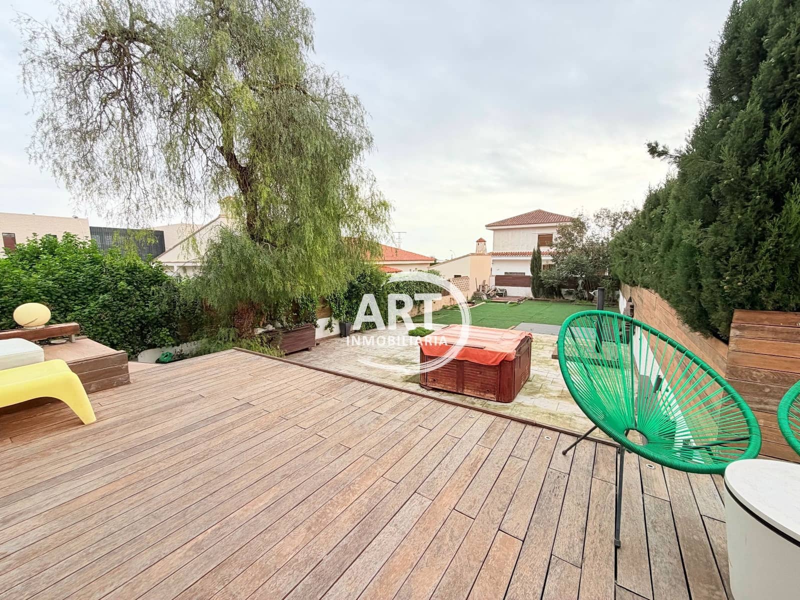 4 bedroom Villa for sale in Chiva with garage - € 595,000 (Ref: 9700429)