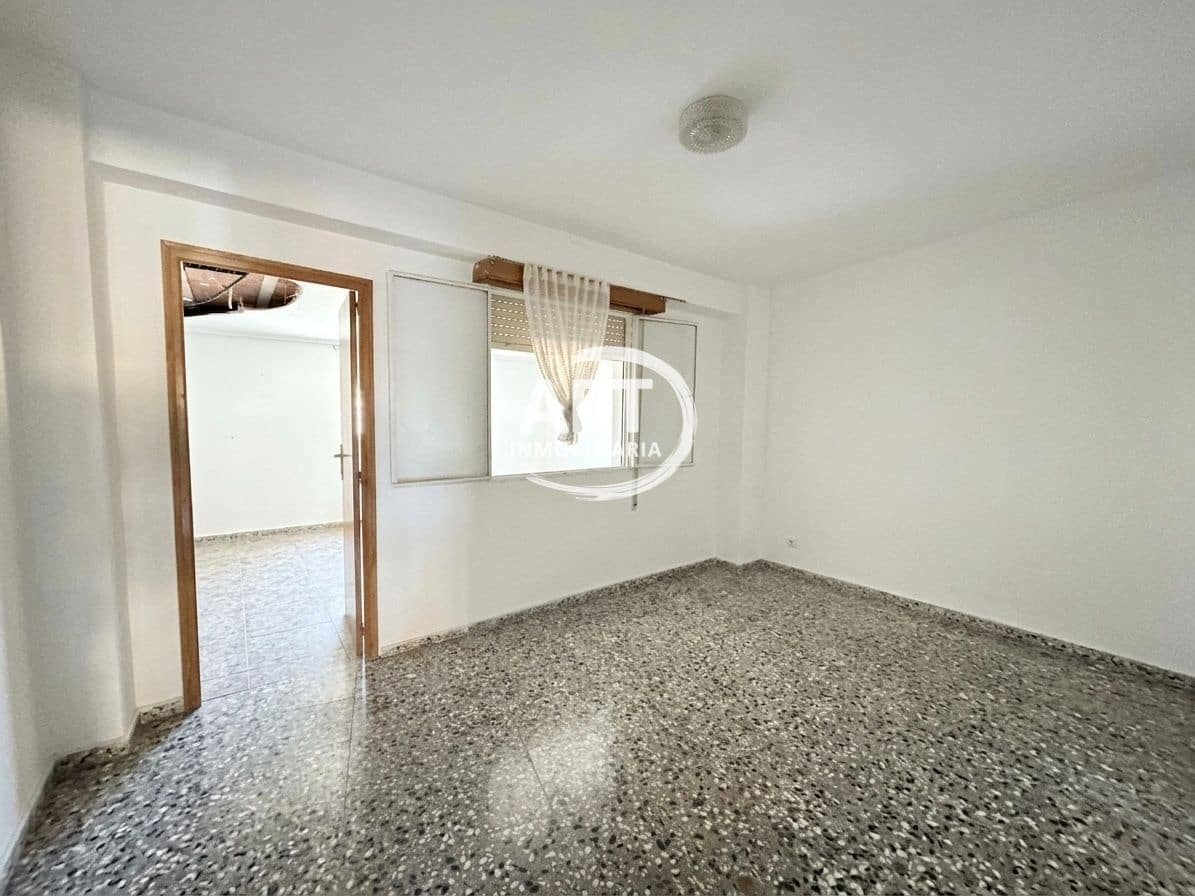 5 makuuhuone Omakotitalo myytävänä paikassa Betera mukana 
autotalli - 350 000 € (Ref: 9719479)