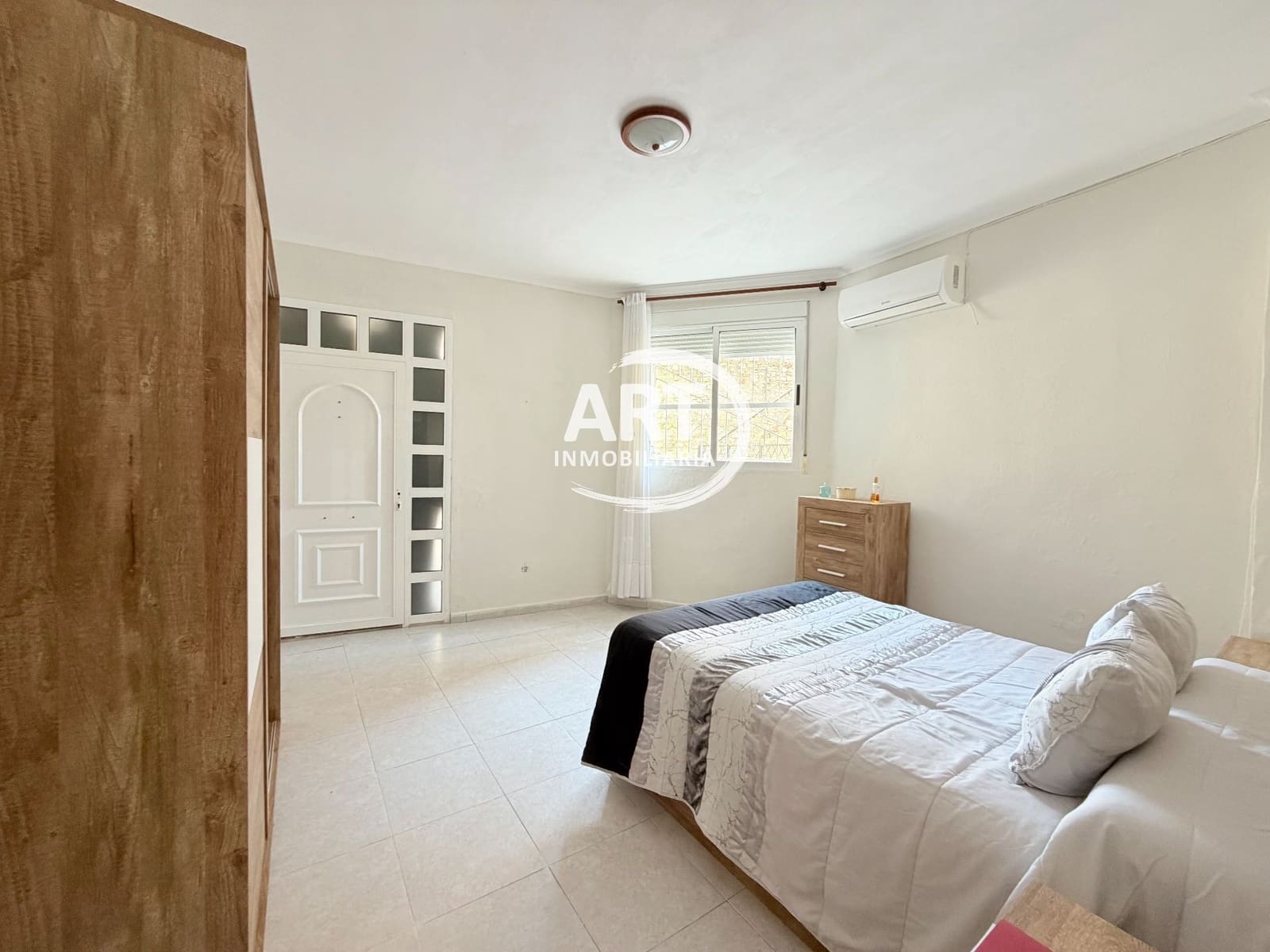 5 makuuhuone Omakotitalo myytävänä paikassa Betera mukana 
autotalli - 350 000 € (Ref: 9719479)