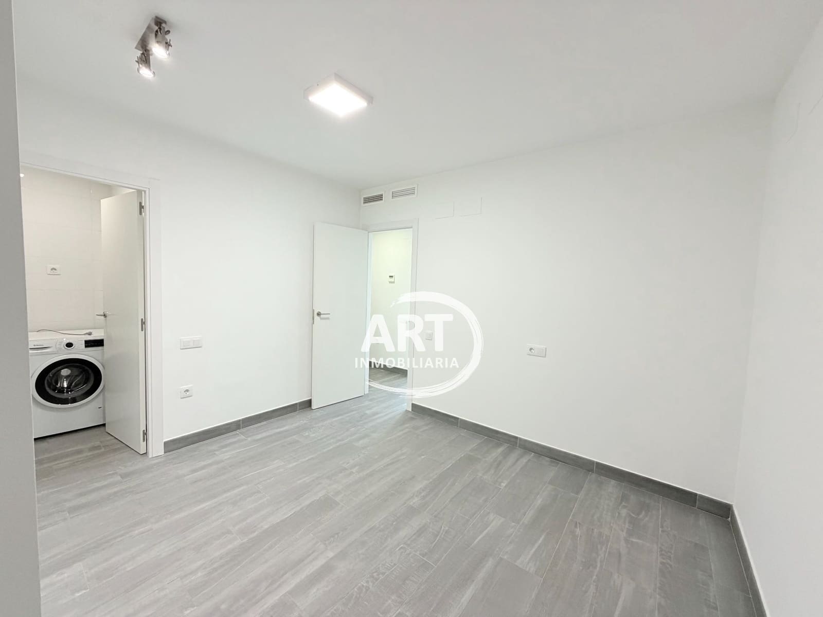 2 bedroom Flat for rent in L'Eliana - € 1,500 (Ref: 9721083)