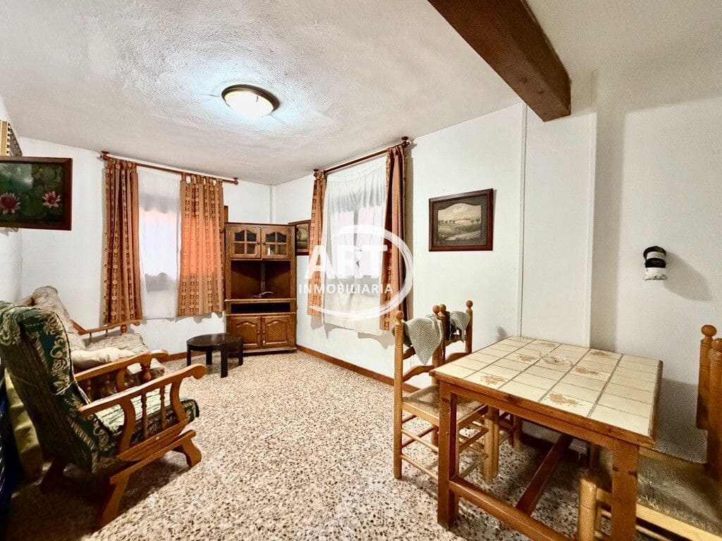 3 bedroom Townhouse for sale in Alcala de la Selva - € 80,000 (Ref: 9728568)