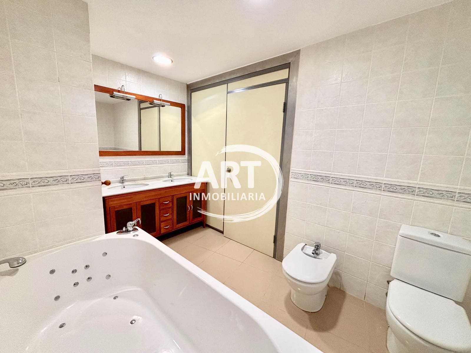 2 bedroom Flat for rent in L'Eliana - € 1,300 (Ref: 9731662)