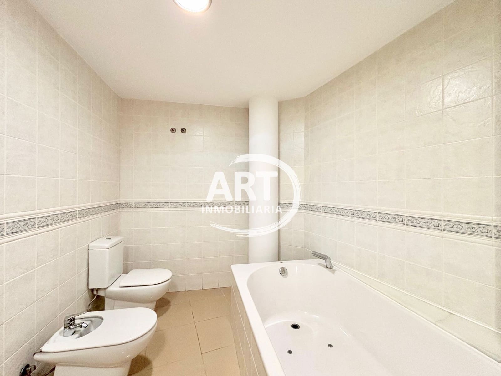 2 bedroom Flat for rent in L'Eliana - € 1,300 (Ref: 9731662)