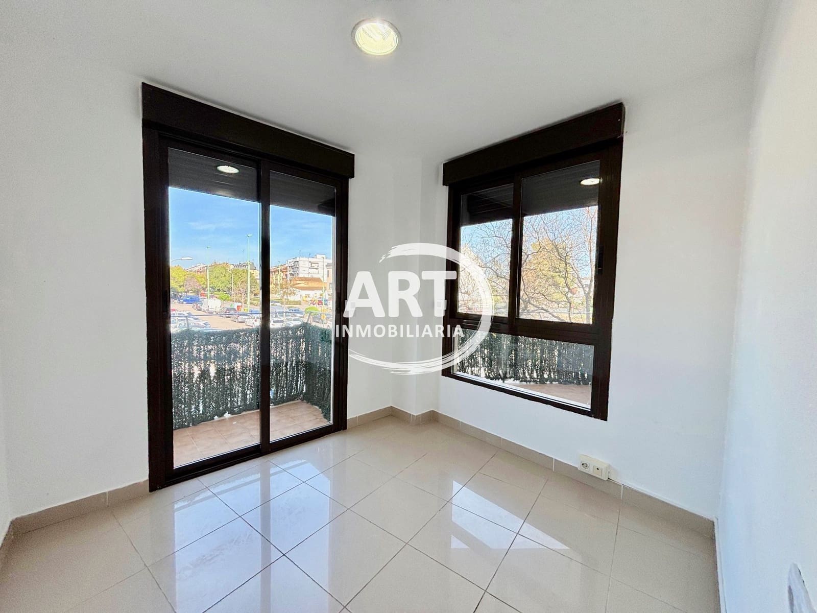 2 bedroom Flat for rent in L'Eliana - € 1,300 (Ref: 9731662)