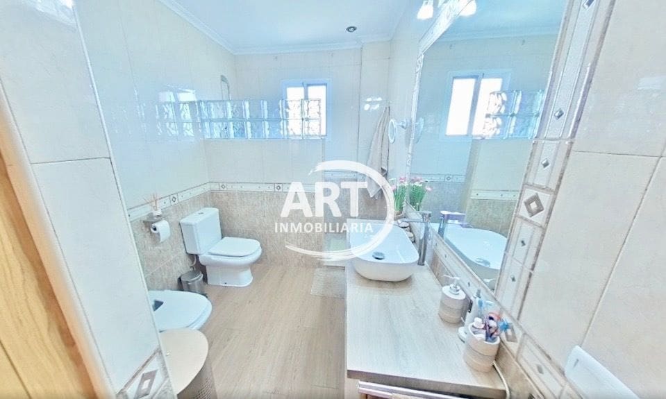 5 chambre Villa/Maison à vendre à Lliria avec piscine garage - 370 000 € (Ref: 9735154)