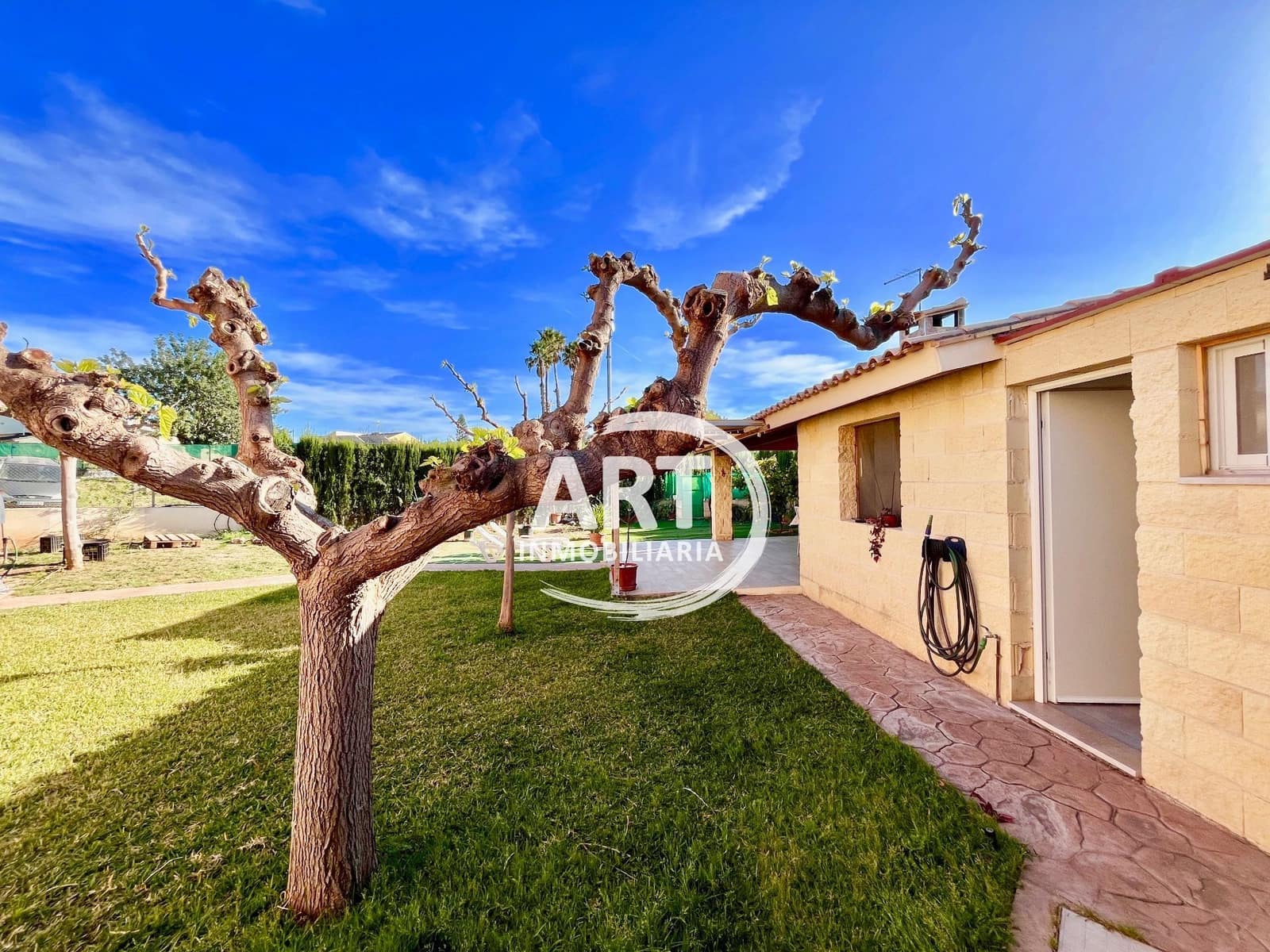 5 chambre Villa/Maison à vendre à Lliria avec piscine garage - 370 000 € (Ref: 9735154)