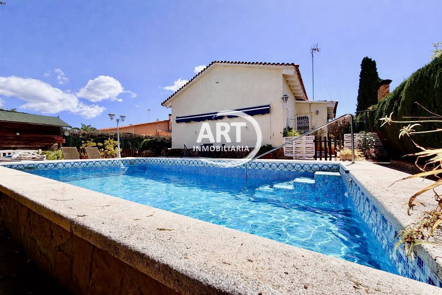 3 bedroom Villa for sale in L'Eliana with pool - € 490,000 (Ref: 9737916)