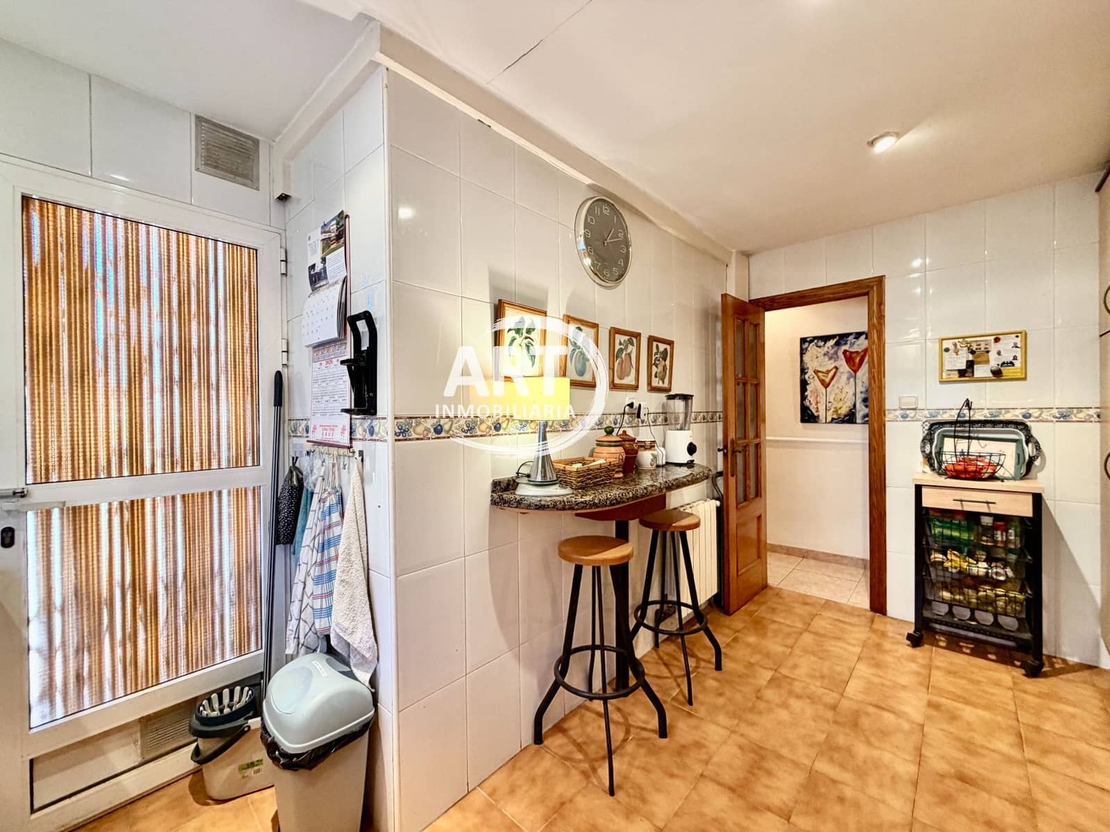 3 bedroom Villa for sale in L'Eliana with pool - € 490,000 (Ref: 9737916)