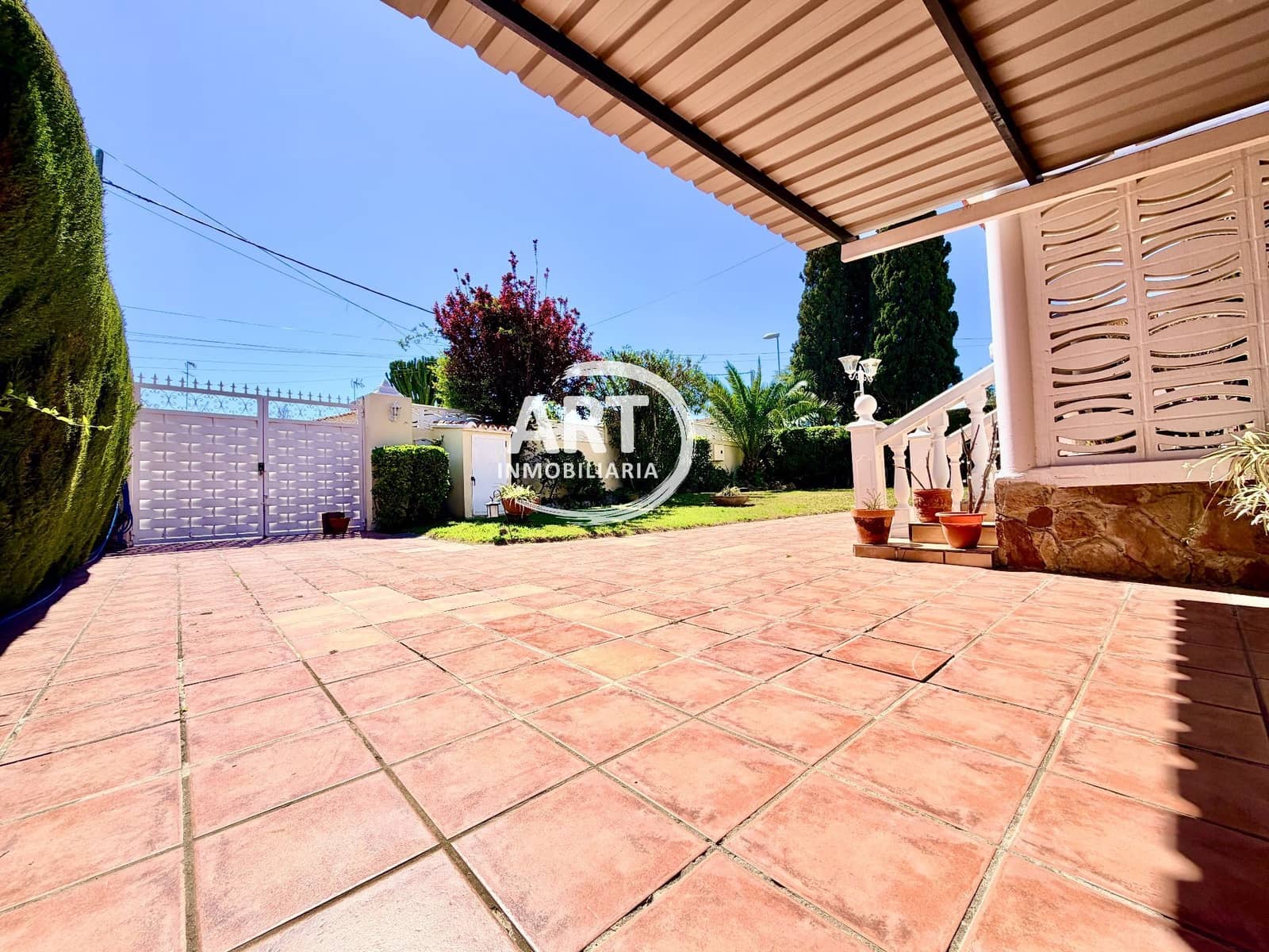 3 bedroom Villa for sale in L'Eliana with pool - € 490,000 (Ref: 9737916)