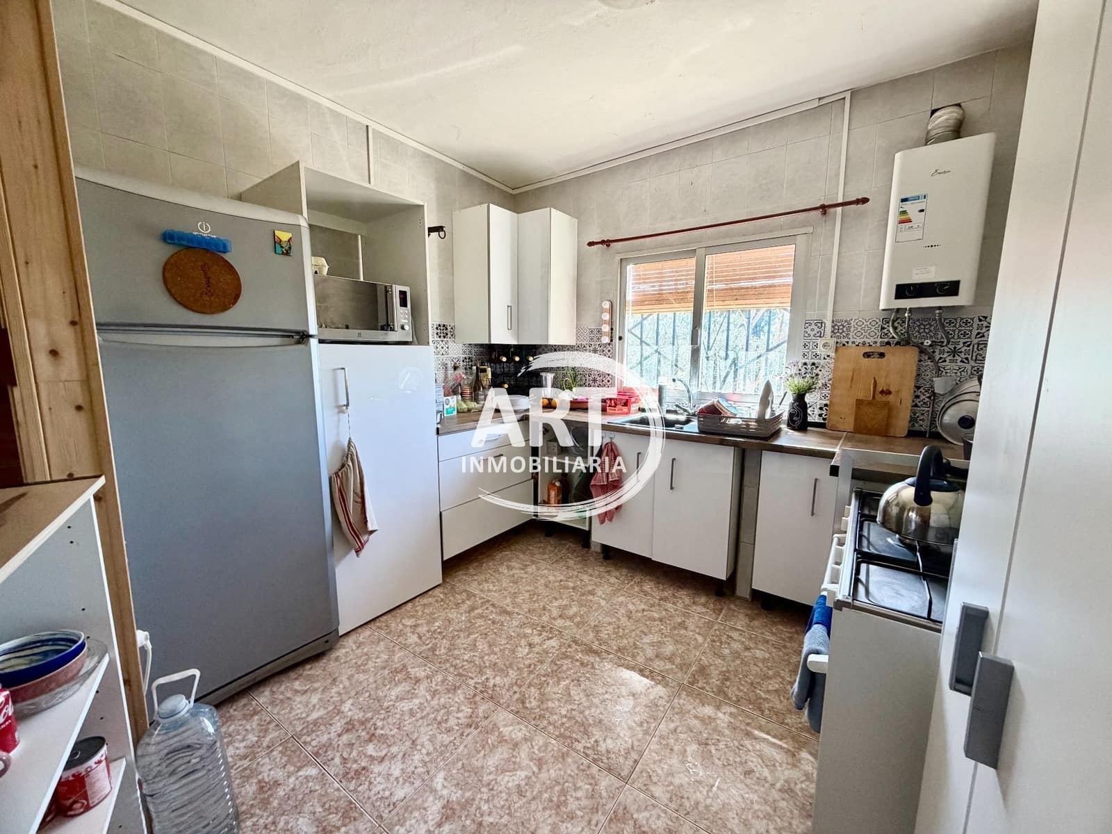 4 bedroom Villa for sale in Lliria with pool - € 199,000 (Ref: 9737917)