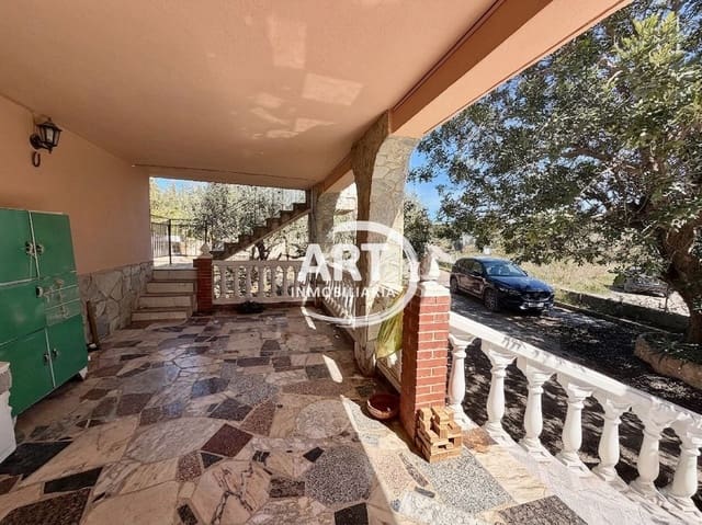 4 bedroom Villa for sale in Llíria with pool - € 199,000 (Ref: 9737917)