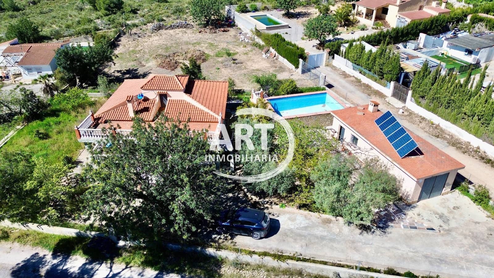 4 bedroom Villa for sale in Lliria with pool - € 199,000 (Ref: 9737917)